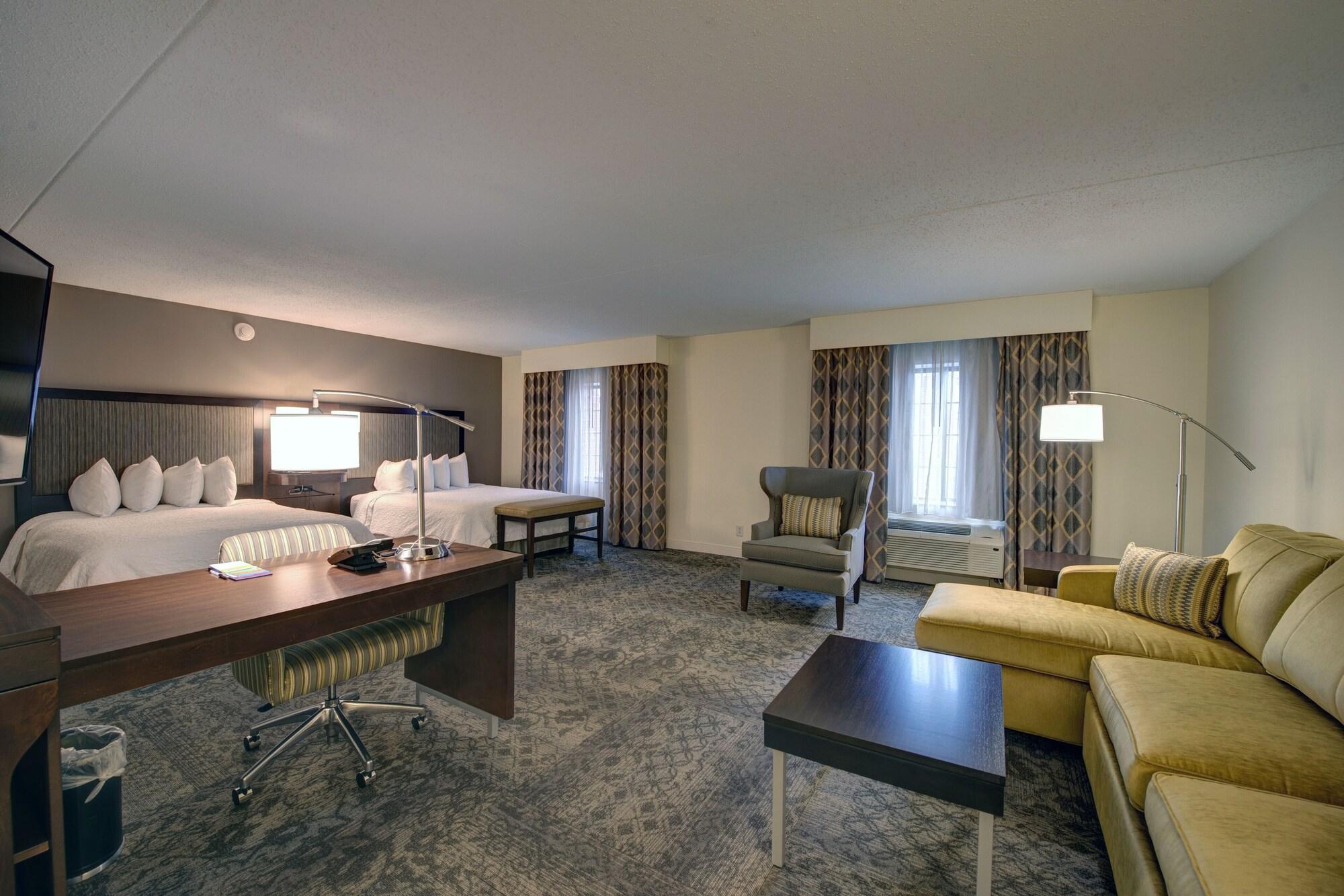 Hampton Inn & Suites By Hilton - Rockville Centre Exterior foto